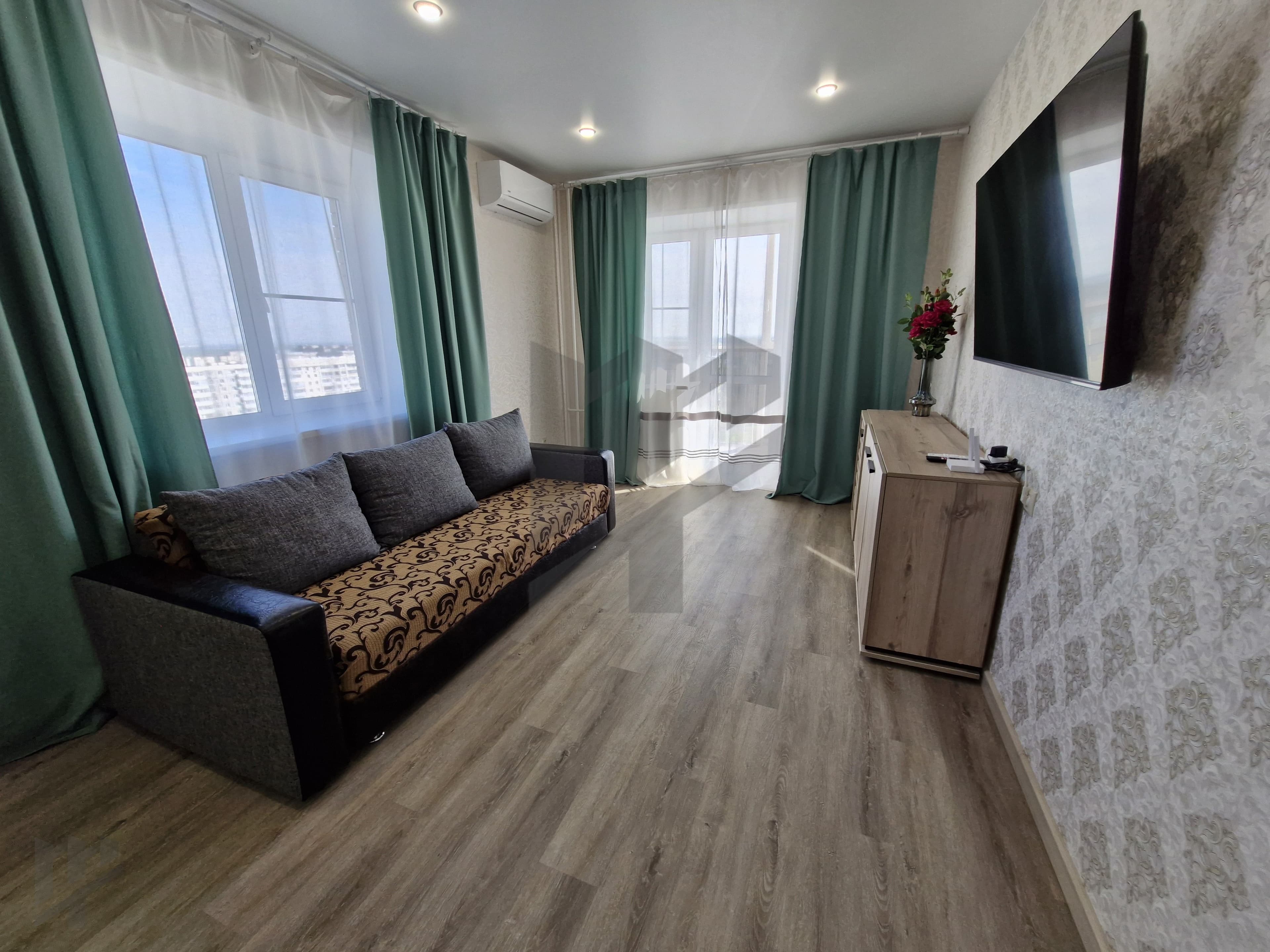 Влад Посуточно двушка в центре